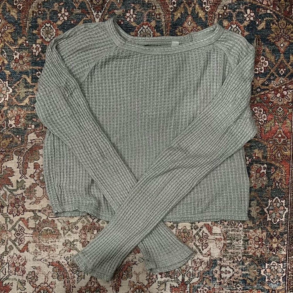 Pacsun
Green waffle long sleeve- XS